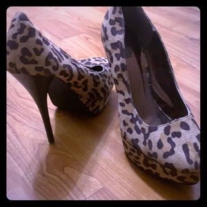Leopard heels